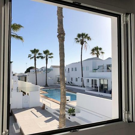 Apartamento Sea Breeze With Shared Pool And Near The Beach Costa Teguise Exterior foto