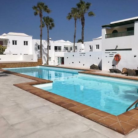 Apartamento Sea Breeze With Shared Pool And Near The Beach Costa Teguise Exterior foto
