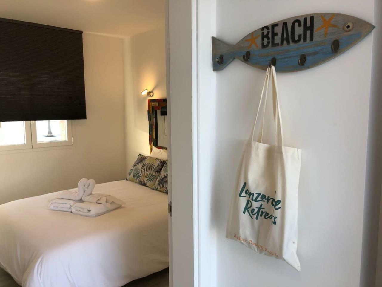 Apartamento Sea Breeze With Shared Pool And Near The Beach Costa Teguise Exterior foto